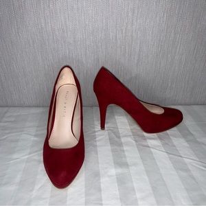 Kelly & Katie Nightengale Red Suede Stiletto | 4" Heel | Like New | Size 8.5